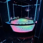 Bdsm Z Jacuzzi Duzym Tarasem I Balia Zewnetrzna