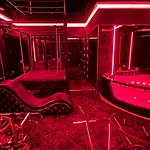 Bdsm Z Jacuzzi Duzym Tarasem I Balia Zewnetrzna *