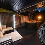 Bdsm Z Jacuzzi Duzym Tarasem I Balia Zewnetrzna Apartment *