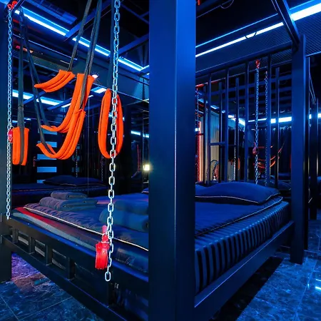 Bdsm Z Jacuzzi Duzym Tarasem I Balia Zewnetrzna 比得哥什