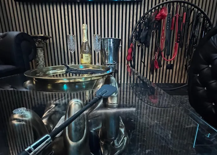 Bdsm Z Jacuzzi Duzym Tarasem I Balia Zewnetrzna * Bydhošť