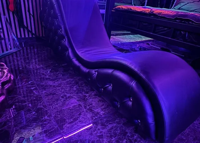 Bdsm Z Jacuzzi Duzym Tarasem I Balia Zewnetrzna