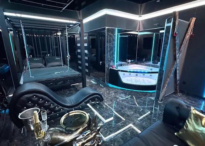 Lejlighed Bdsm Room Bydgoszcz Z Jacuzzi Duzym Tarasem I Balia Zewnetrzna Bydgoszcz