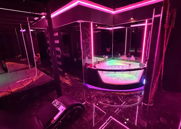 Bdsm Z Jacuzzi Duzym Tarasem I Balia Zewnetrzna