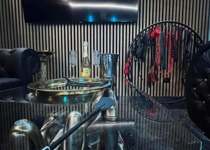 Bdsm Z Jacuzzi Duzym Tarasem I Balia Zewnetrzna